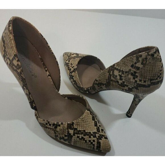 Breckelle's ~Woman Size 8.5M~ Animal Print High Heel Stiletto Shoes. - Picture 11 of 12